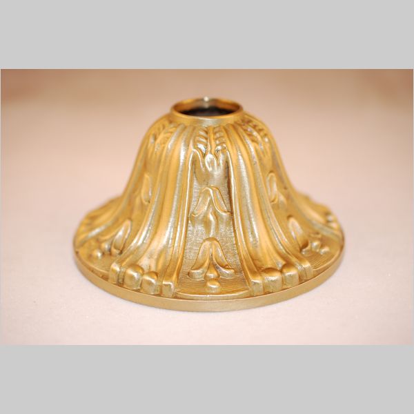 Kirks Lane-63382 - b.b 4 3/4" cast br. canopy