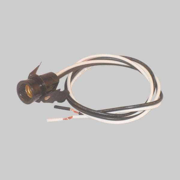 Kirks Lane-30919 - snap in pigtail w/lead candelabra skt